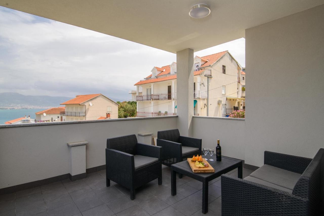 Apartments Pelja Trogir Exterior foto