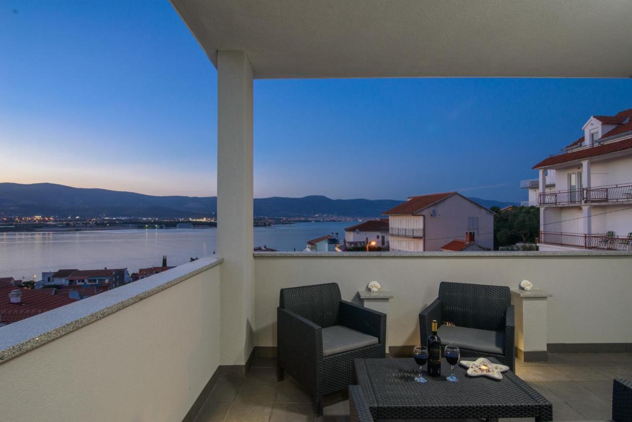 Apartments Pelja Trogir Exterior foto
