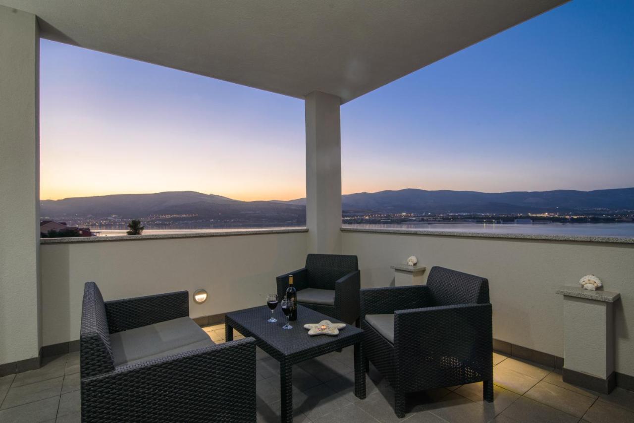 Apartments Pelja Trogir Exterior foto