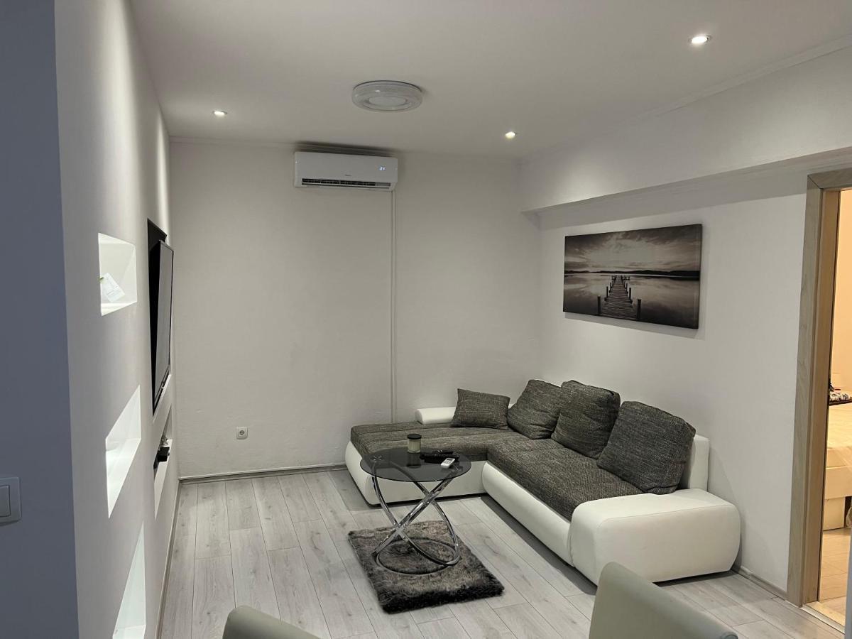 Apartments Pelja Trogir Exterior foto