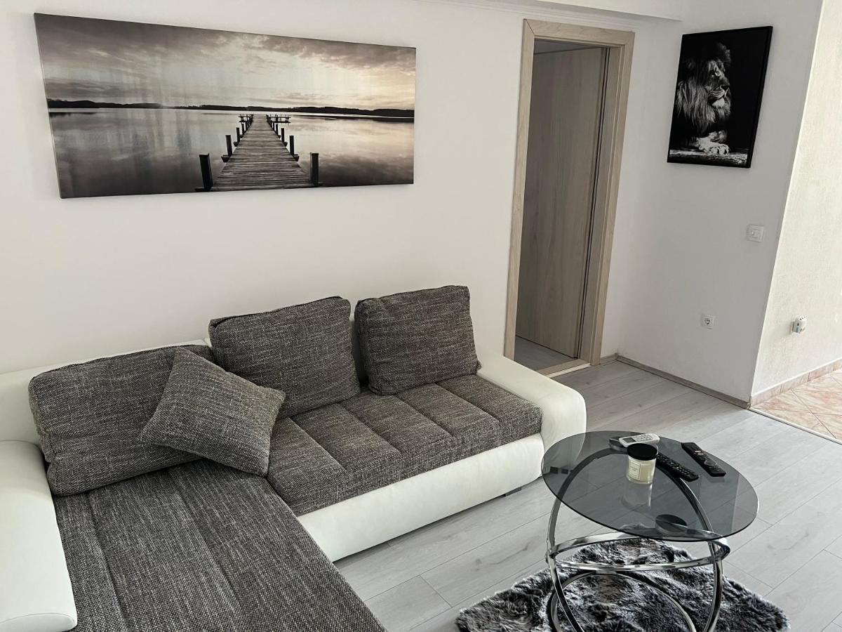 Apartments Pelja Trogir Exterior foto
